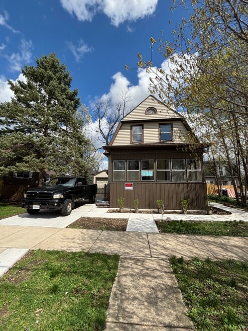 Building Photo - 261 Orchard St