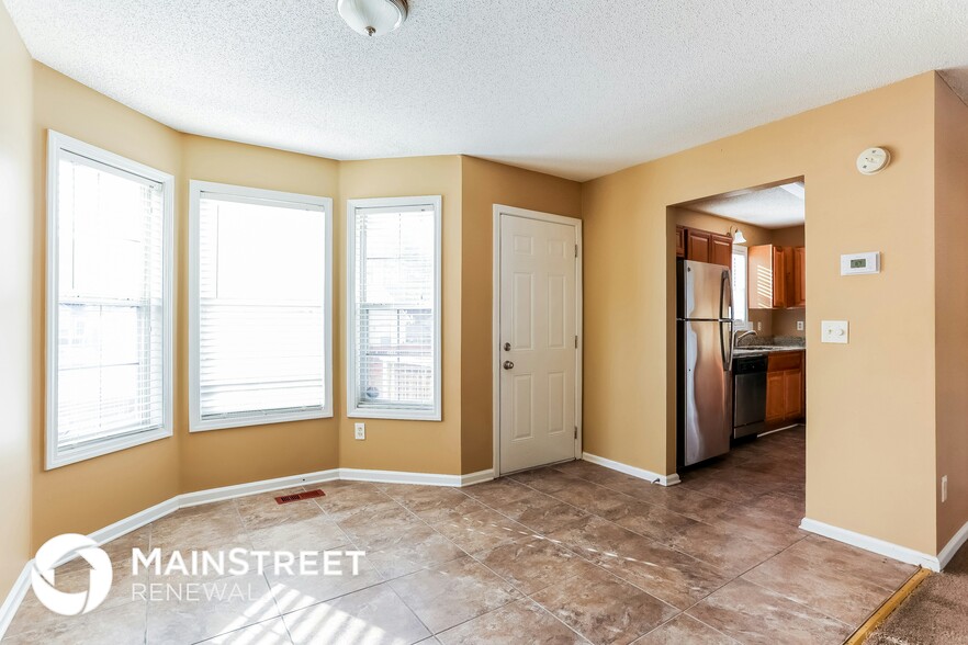 Building Photo - 419 Ivy Crest Dr