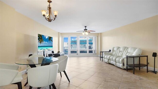 Building Photo - 4100 Galt Ocean Dr
