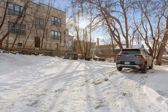 Building Photo - 2617 2nd Ave S