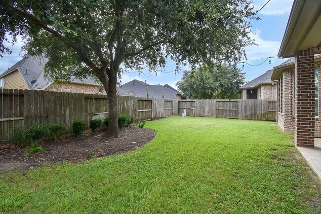 Building Photo - 27231 Symphony Creek Ln