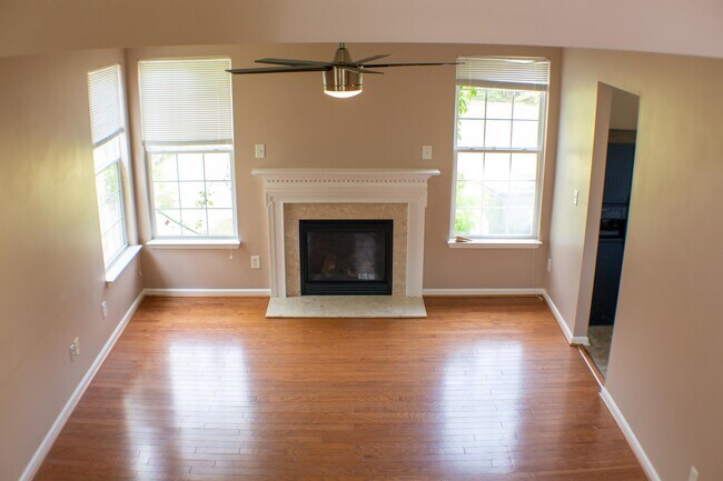 Building Photo - 5145 Mabe Dr