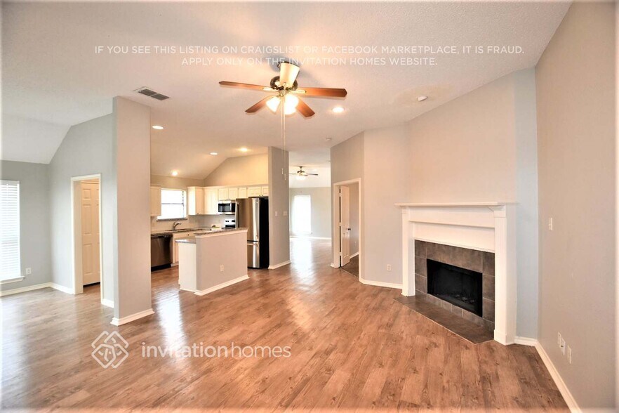 Building Photo - 1117 Park Glen