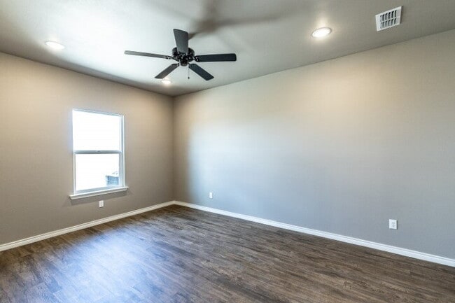 Building Photo - $500 Off First month's Rent - Modern Country Living Only Minutes From Lubbock Metro