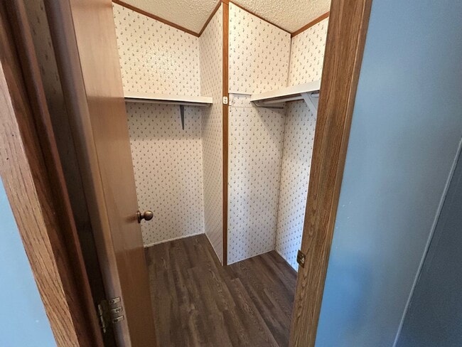 Building Photo - 3 Bed 2 Bath Mobile Home with Fenced Yard and Storage Shed