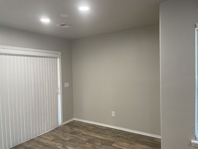 Building Photo - Remodeled home on the heart of Norman!