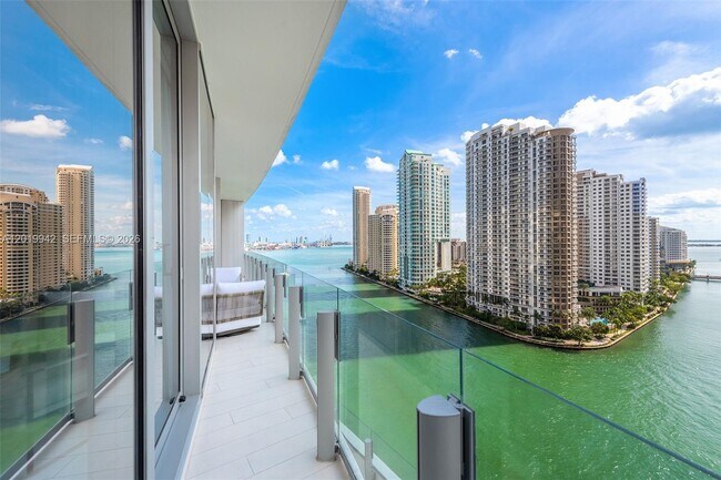 Building Photo - 300 Biscayne Blvd Way