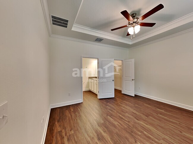 Building Photo - 1125 Walden Pond Dr