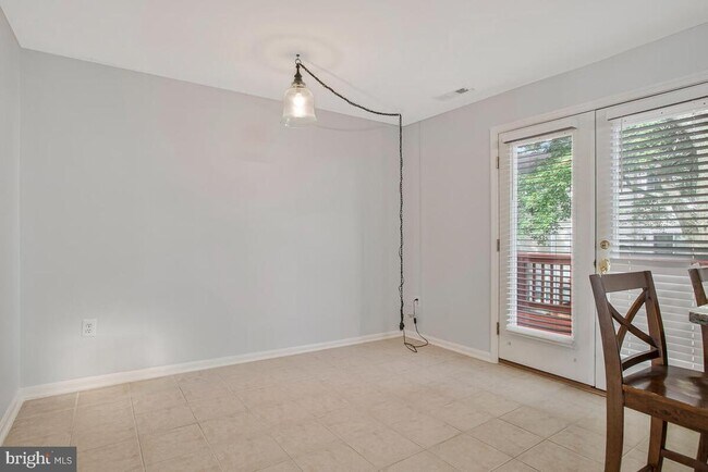 Building Photo - 1478 Lowell Ct