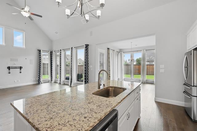 Building Photo - 4160 Dewberry Ln