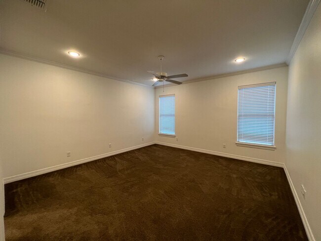 Building Photo - 2964 Elkton Trail