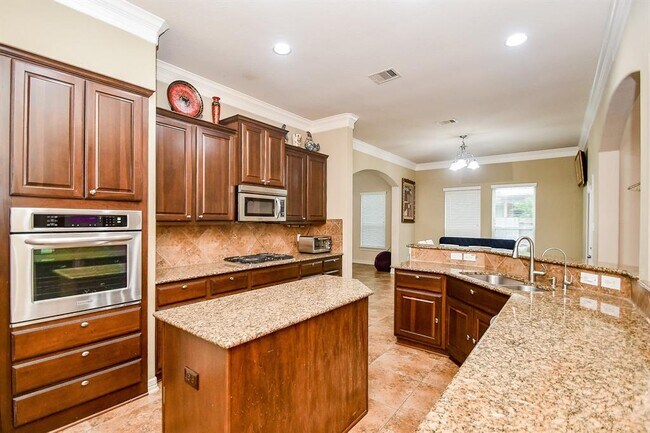 Building Photo - 1606 Locksley Ln