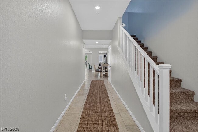Building Photo - 325 Breve Ct