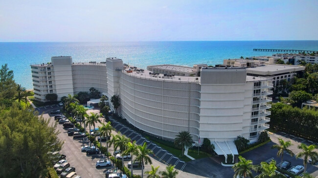 Building Photo - 2780 S Ocean Blvd