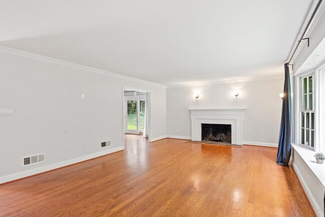 Building Photo - 7732 Canal Ct