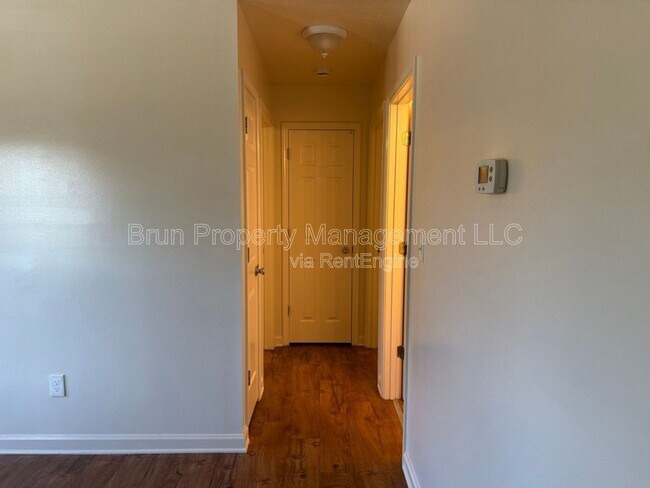 Building Photo - 5036 Willoway Dr