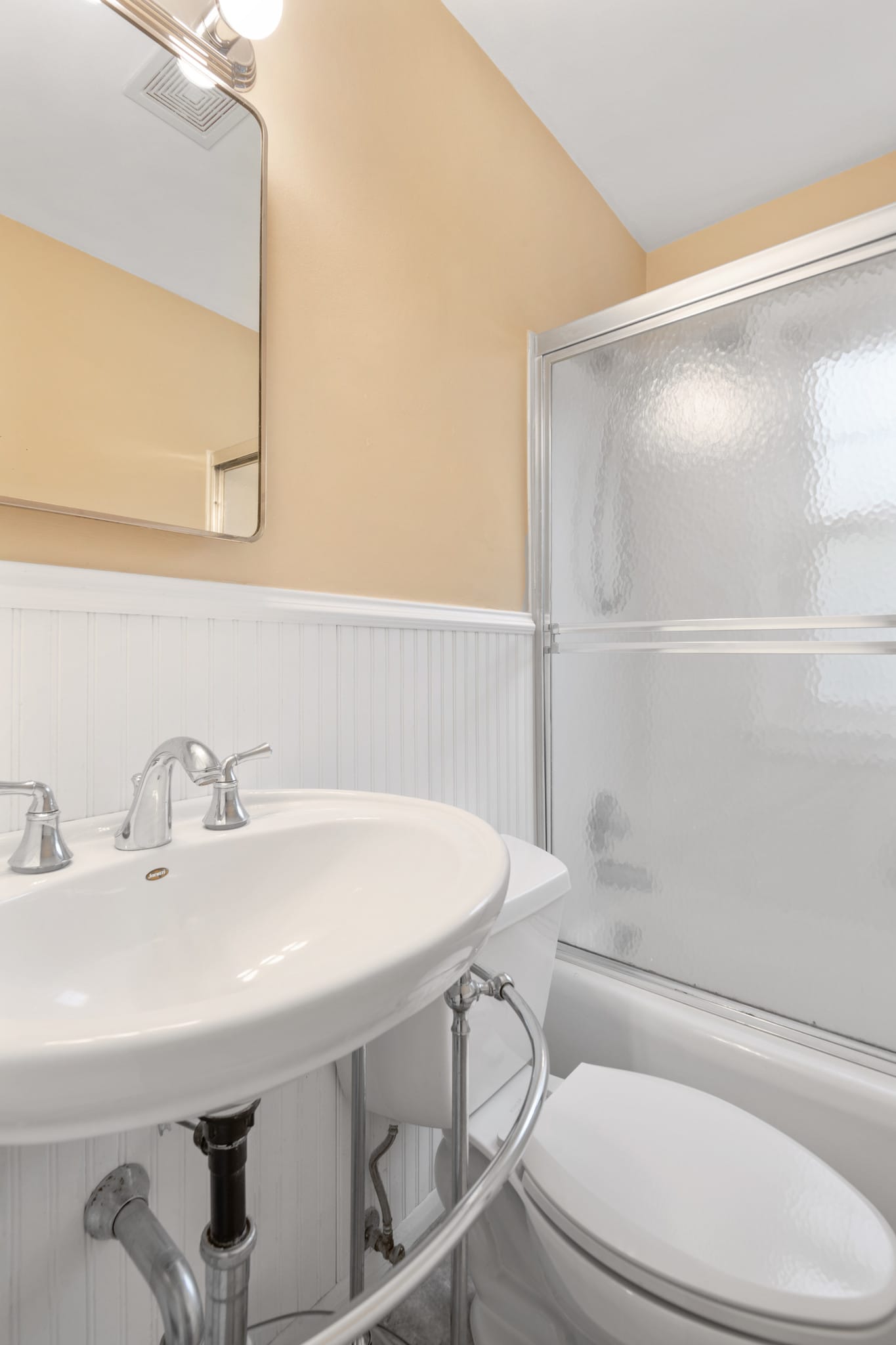 Bath Room - 755 Weidman Rd