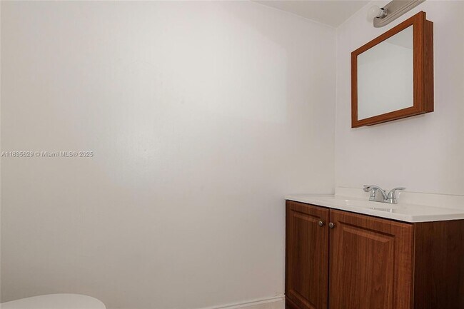 Building Photo - 6455 SW 116th Pl