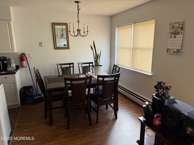 Building Photo - 76 Manchester Ct