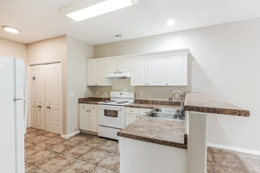 Building Photo - 542 Pippin Dr