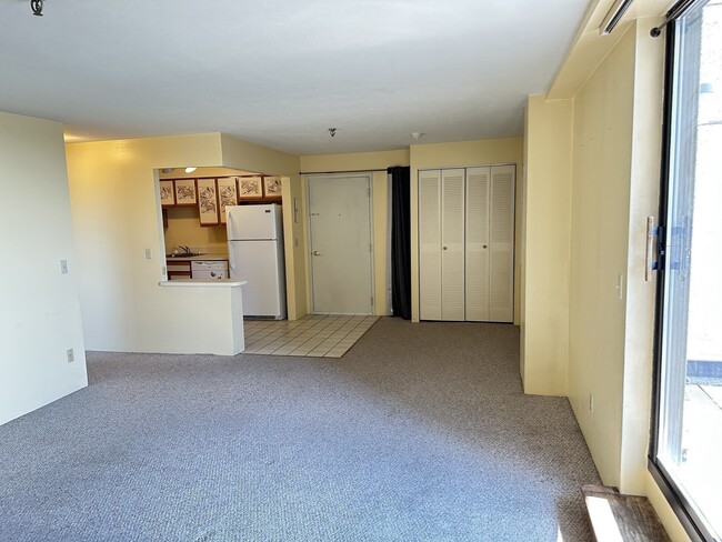 Building Photo - 376 Ocean Ave