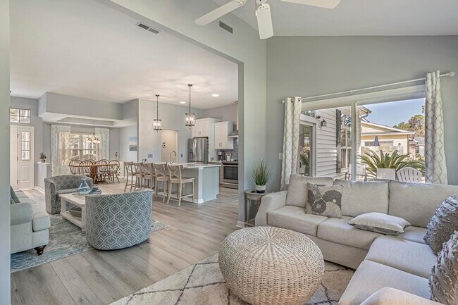 Building Photo - 4818 Southern Trail