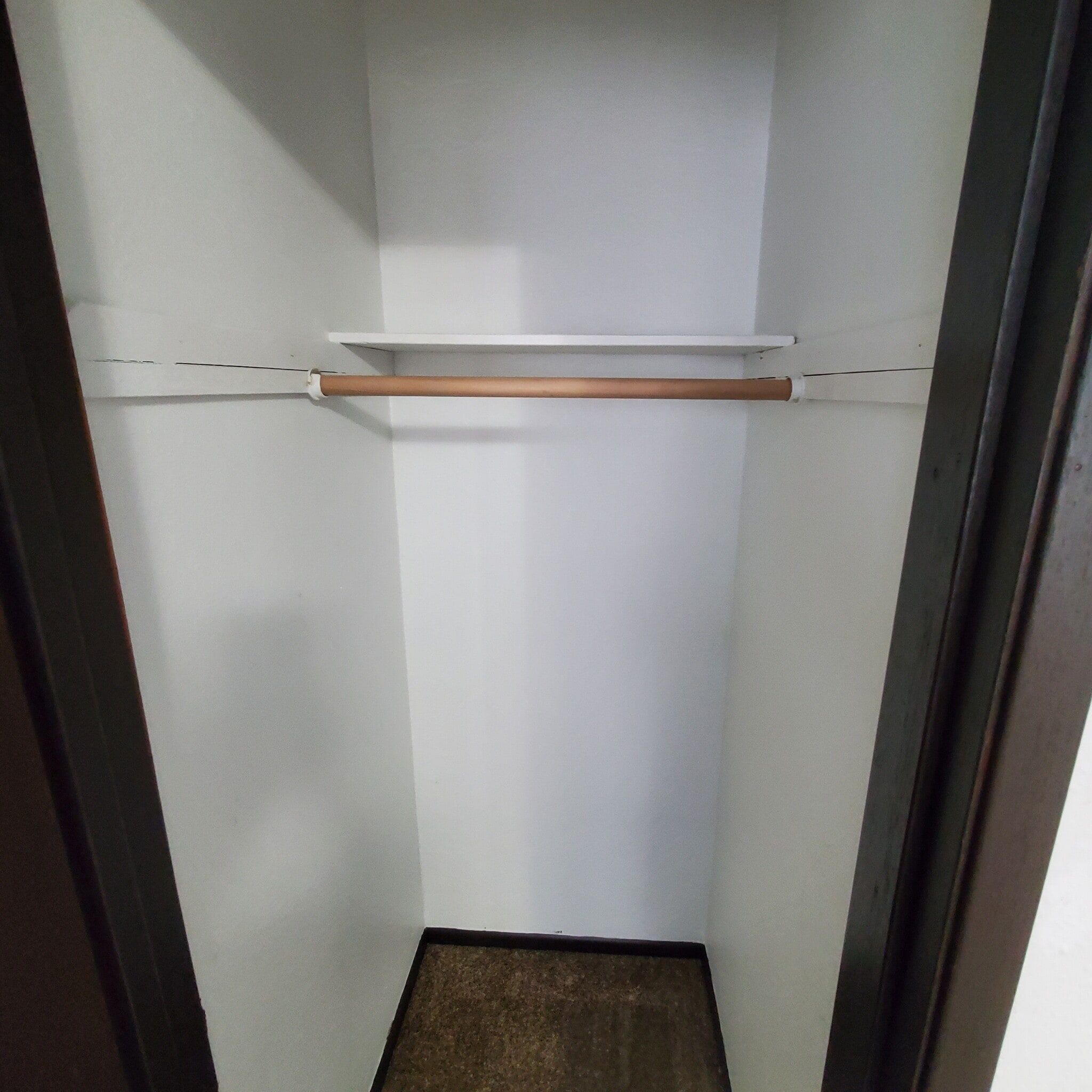 Building Photo - 1224 E 3rd St