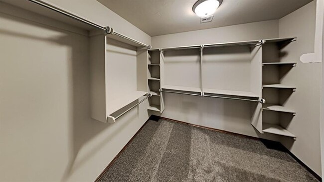 Building Photo - 10521 NW 41st St