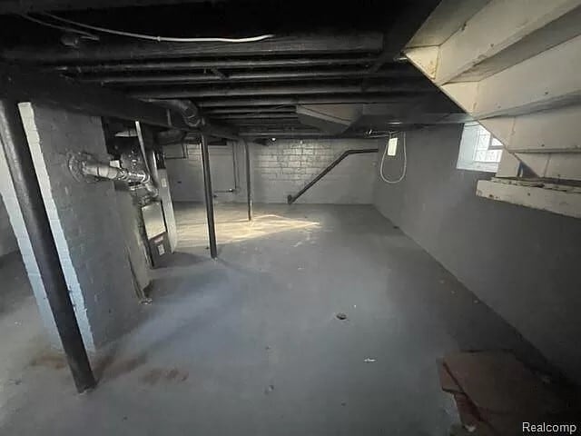 Building Photo - 15445 Minock St