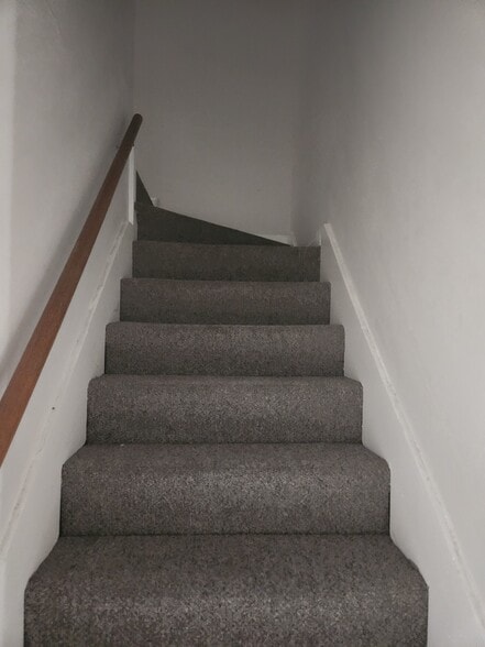 Building Photo - 3109 Wildwood Dr