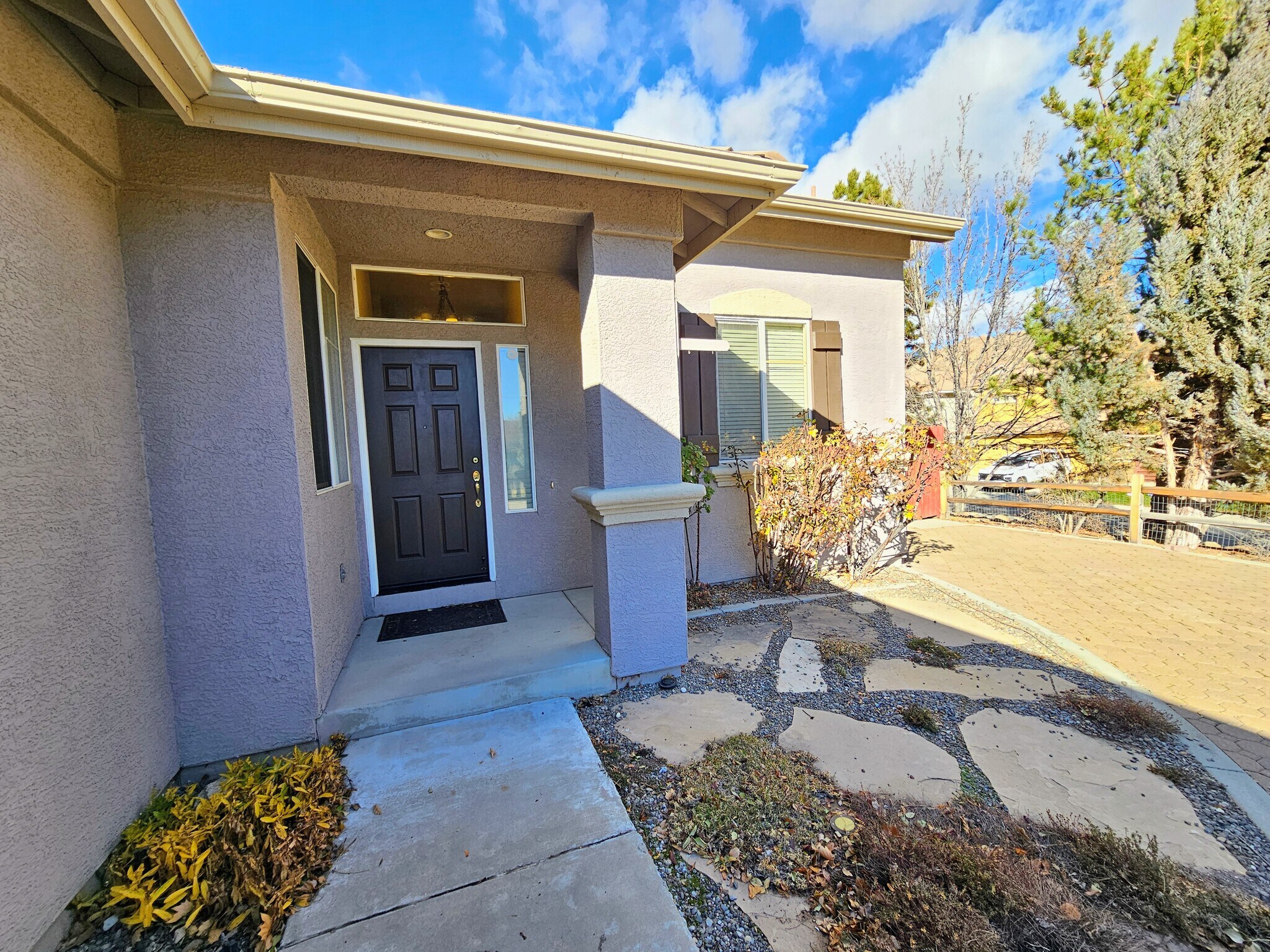 Building Photo - 8713 Spinner Ct