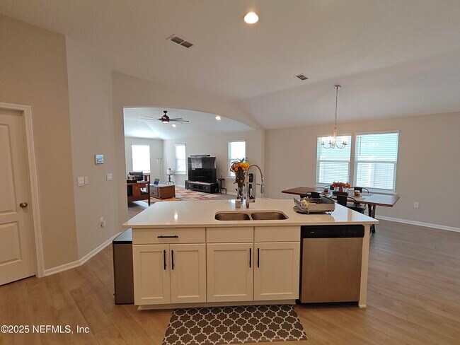 Building Photo - 70481 Winding River Dr