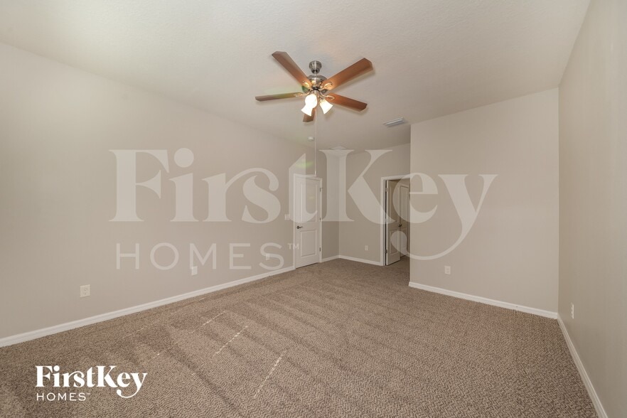 Building Photo - 6117 Oak Mill Terrace