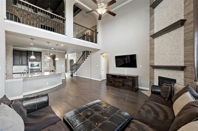 Building Photo - 8501 High Summit Ln