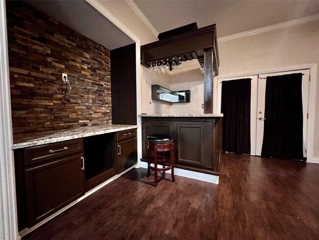 Building Photo - 13923 White Oak Springs Dr