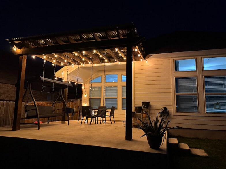 Building Photo - 1609 Harrongton Wy