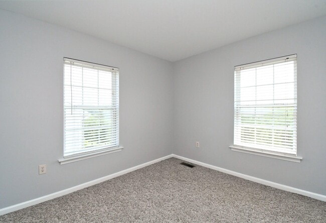 Building Photo - 1028 Balley Dr