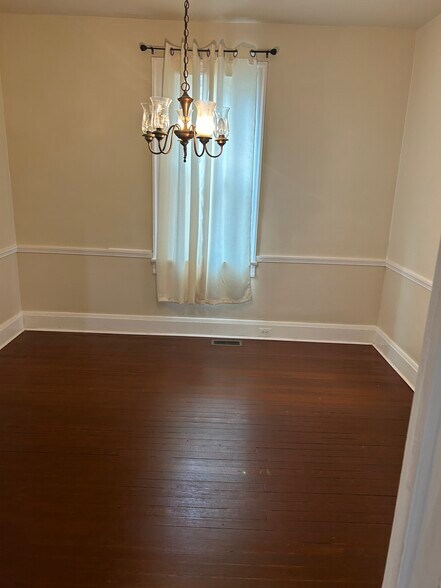 Building Photo - 508 Cording Ave