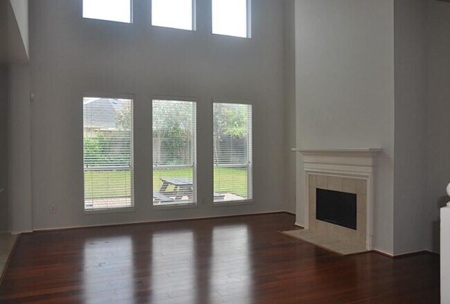 Building Photo - 20911 Avery Cove Ln