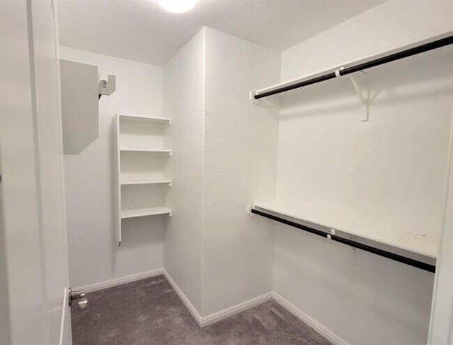 Building Photo - 505 Rockport St