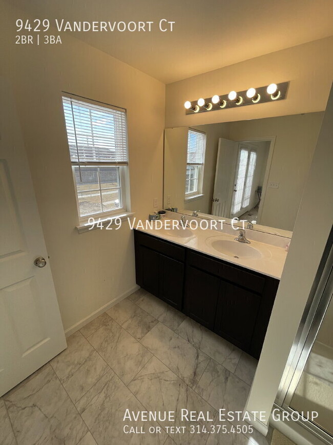 Building Photo - 9429 Vandervoort Ct