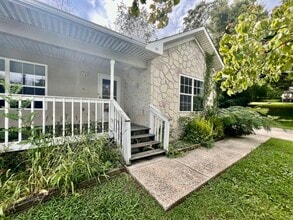 Building Photo - 180 Stone Henge Ln