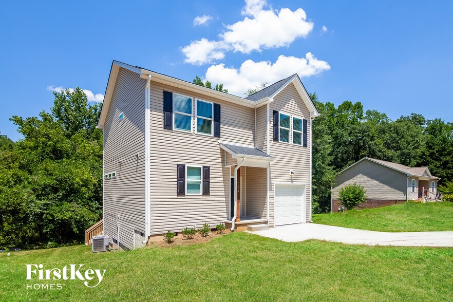Building Photo - 1754 Jenkins Rd