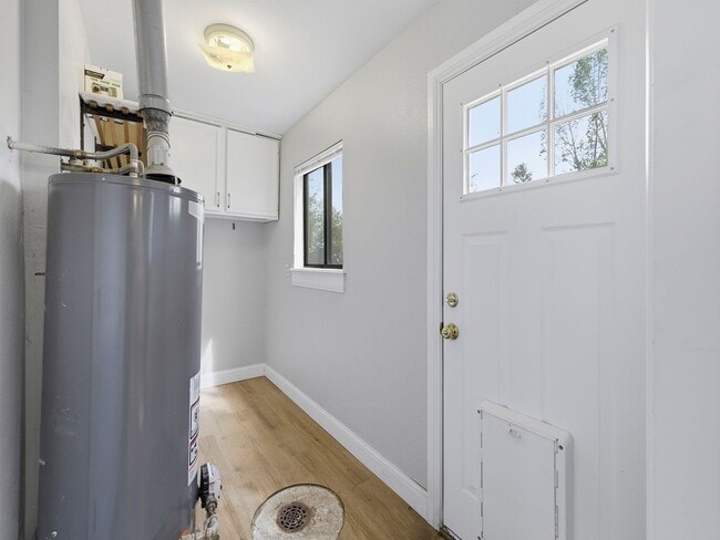 Building Photo - Beautiful Home in Central Fort Collins Location!