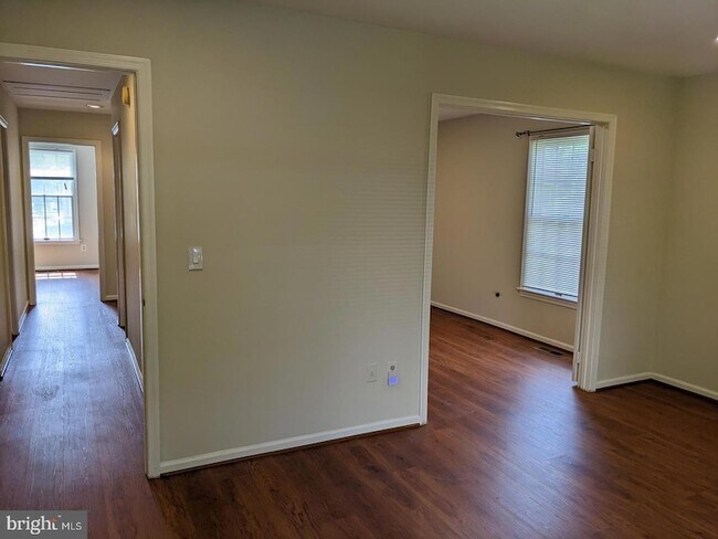 Building Photo - 4500 Stone Pine Ct