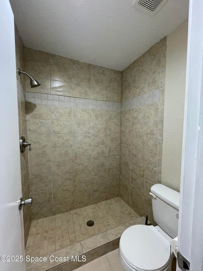 Building Photo - 503 Summerset Ct