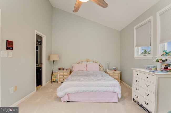 Building Photo - 10219 Aspen Willow Dr