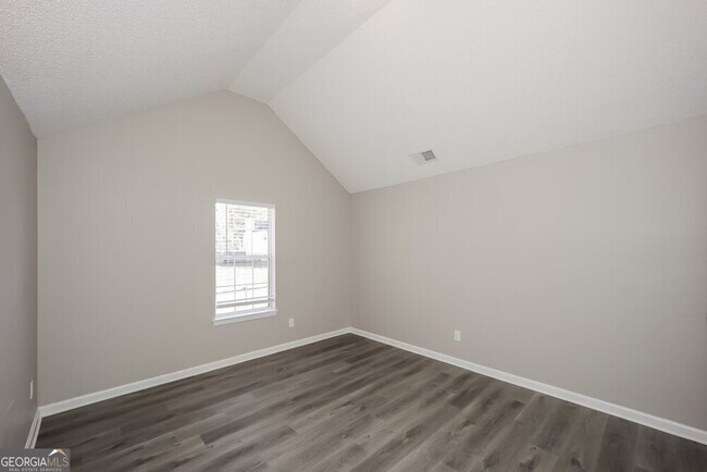 Building Photo - 426 Pecan Wood Cir