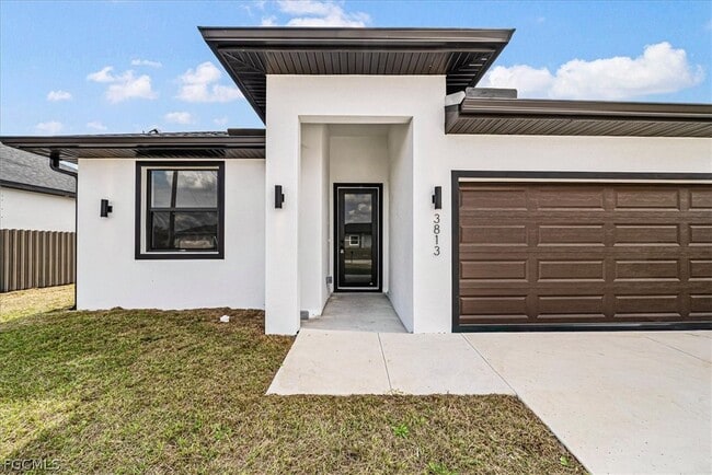 Building Photo - 3813 25th St SW