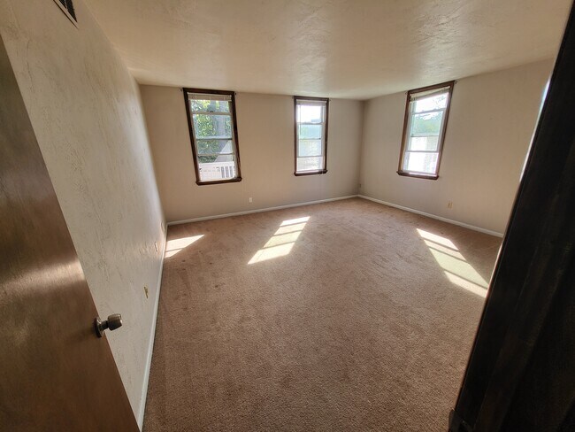 Bedroom #2 - 306 Amabell St